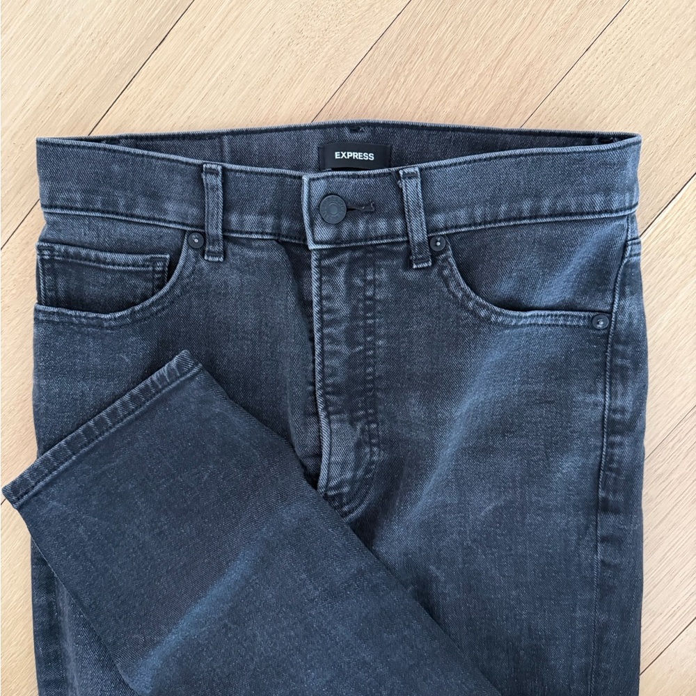 Express Women’s Black Straight Jeans